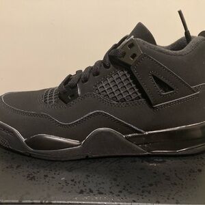 Jordan Air 4 Retro Black and Graphite